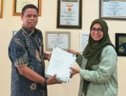 Rahmat Basiha Anggota DPRD SBB Fraksi PKS Serahkan Proposal Revitalisasi Sekolah ke Kementerian Kemendikdasmen