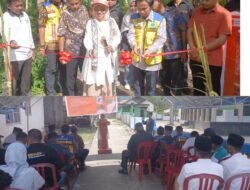 Anggota DPR RI Saadiah Uluputty Resmikan Jalan Tani PISEW Tahun 2025 di Kecamatan Huamual